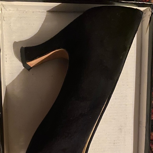 Evan-Picone Black suede heeled shoes - Picture 5 of 8